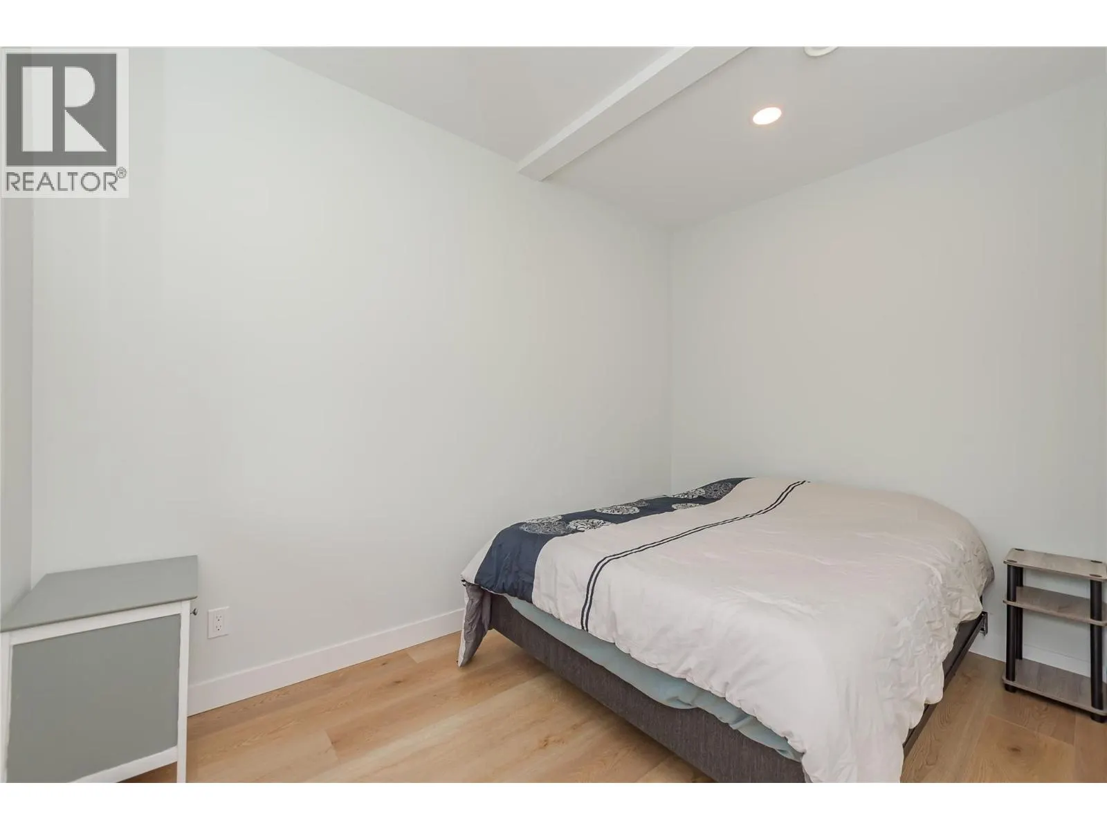3475 Mabel Lake Place