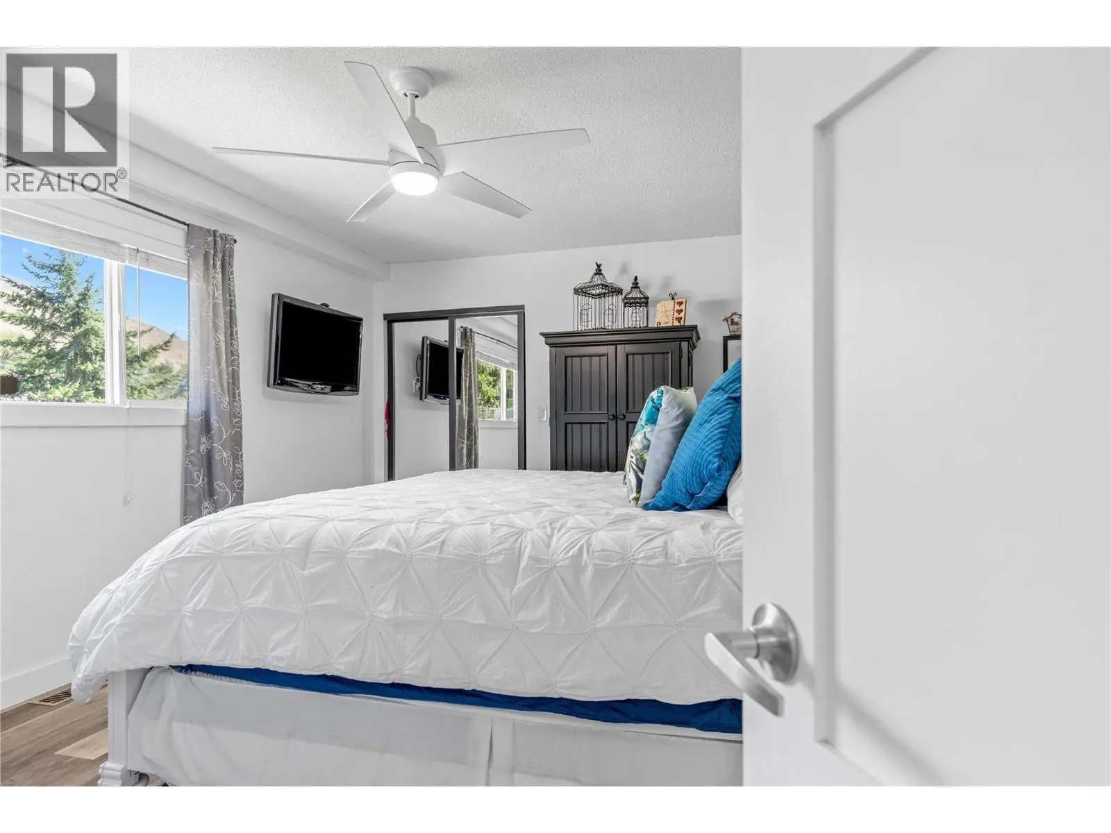 6149 Bella Vista Road