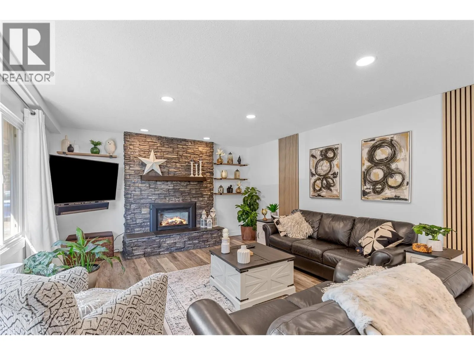 6149 Bella Vista Road
