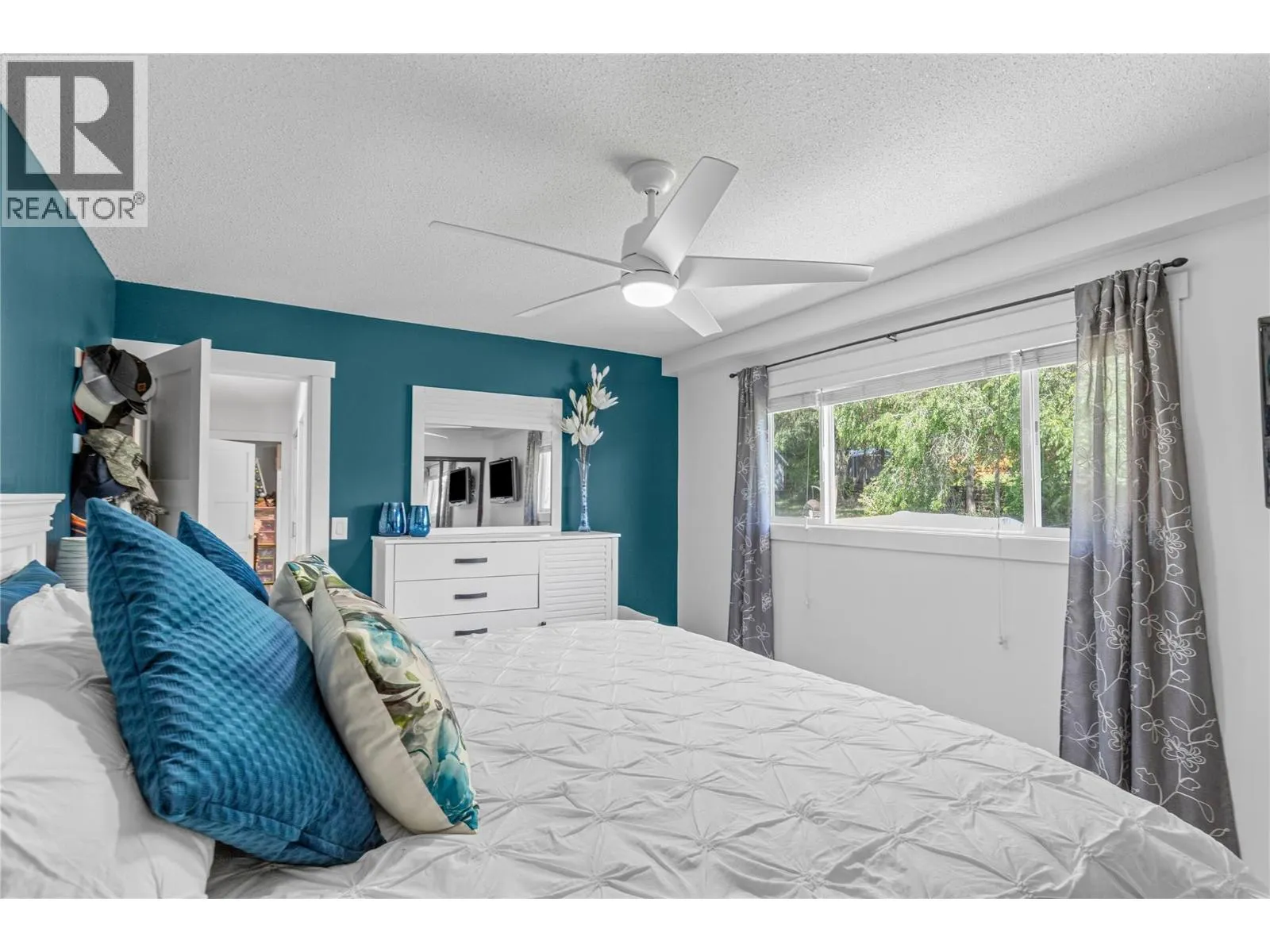 6149 Bella Vista Road