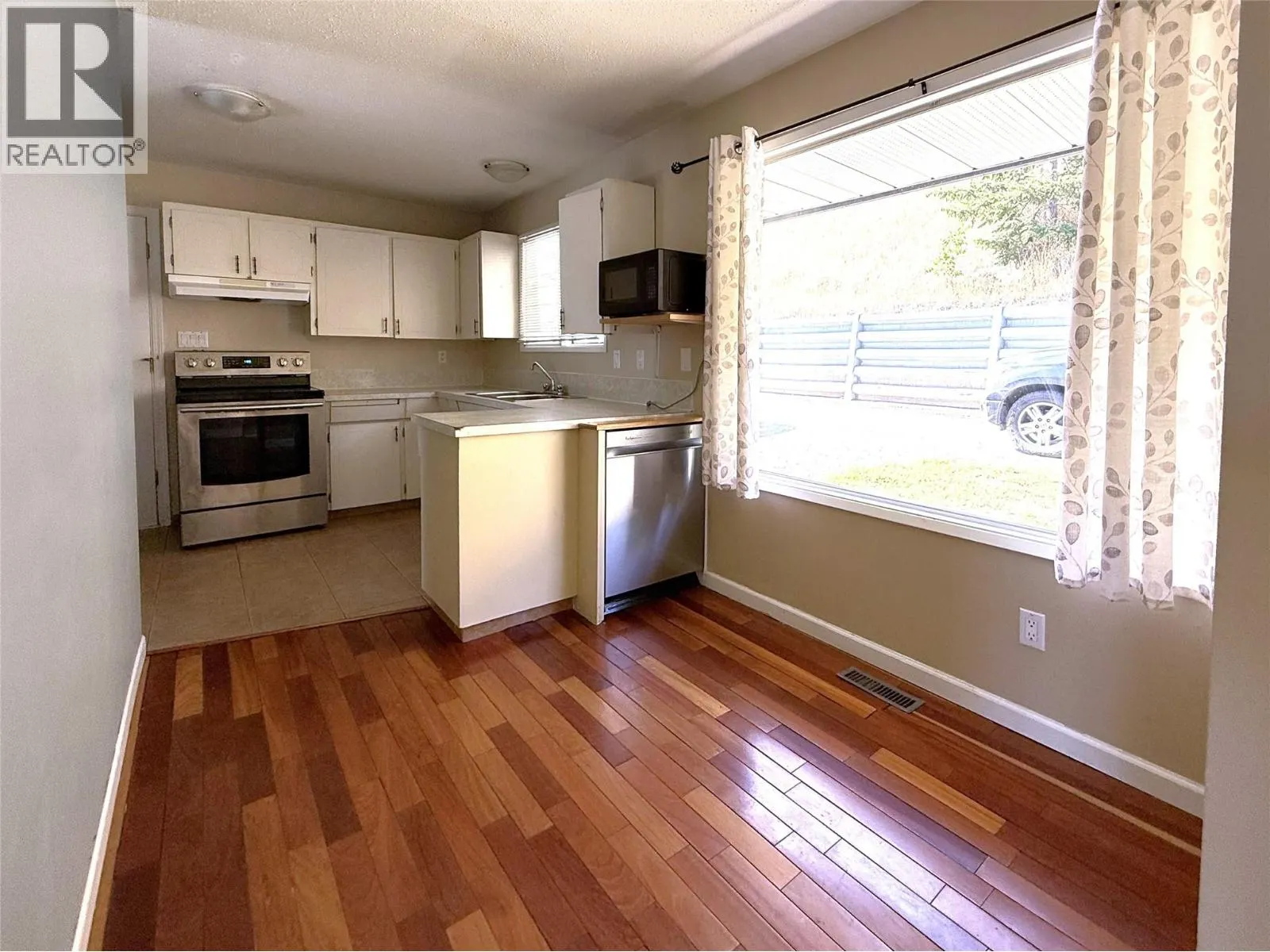 5400 RONDE Lane