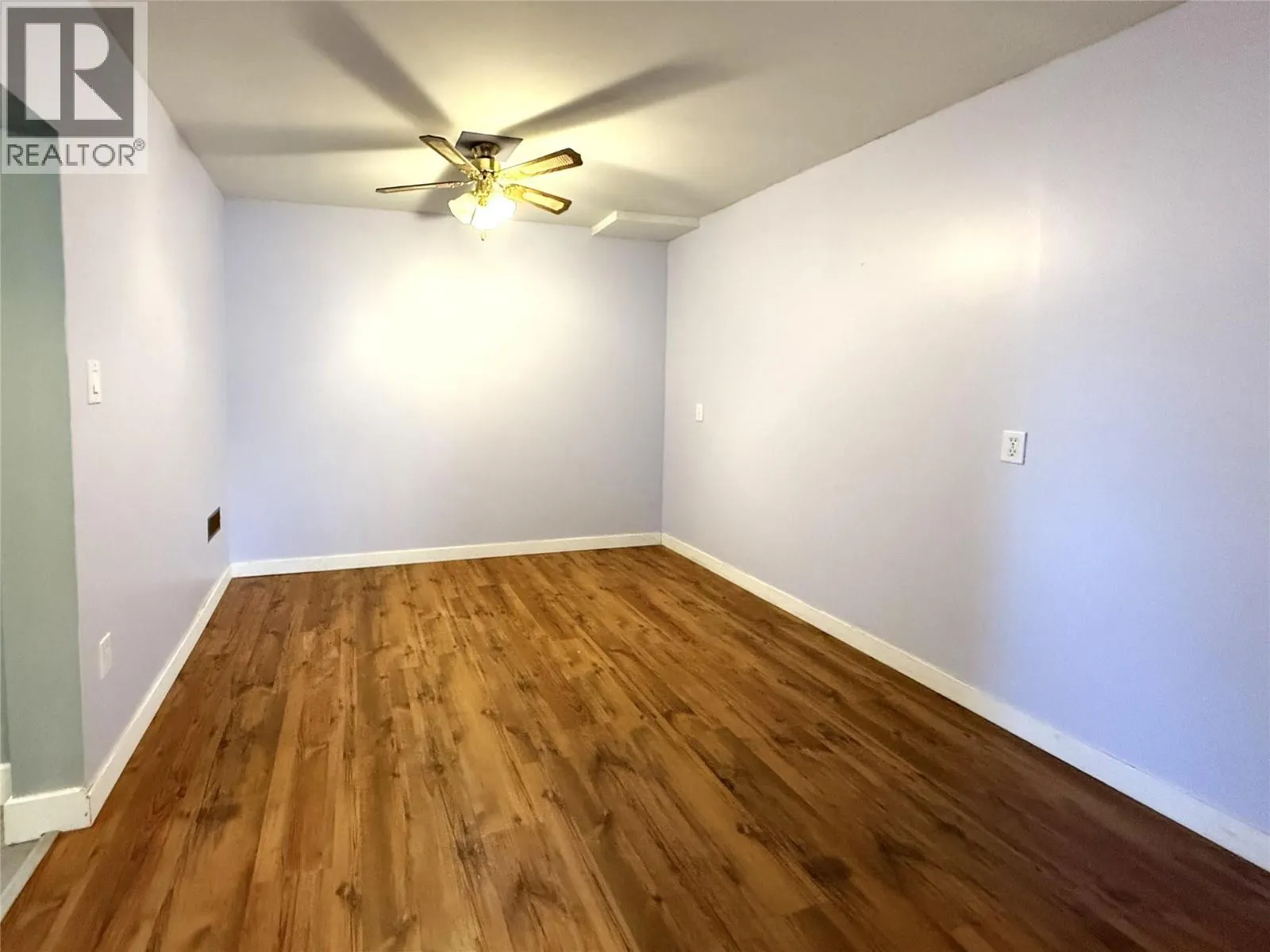5400 RONDE Lane