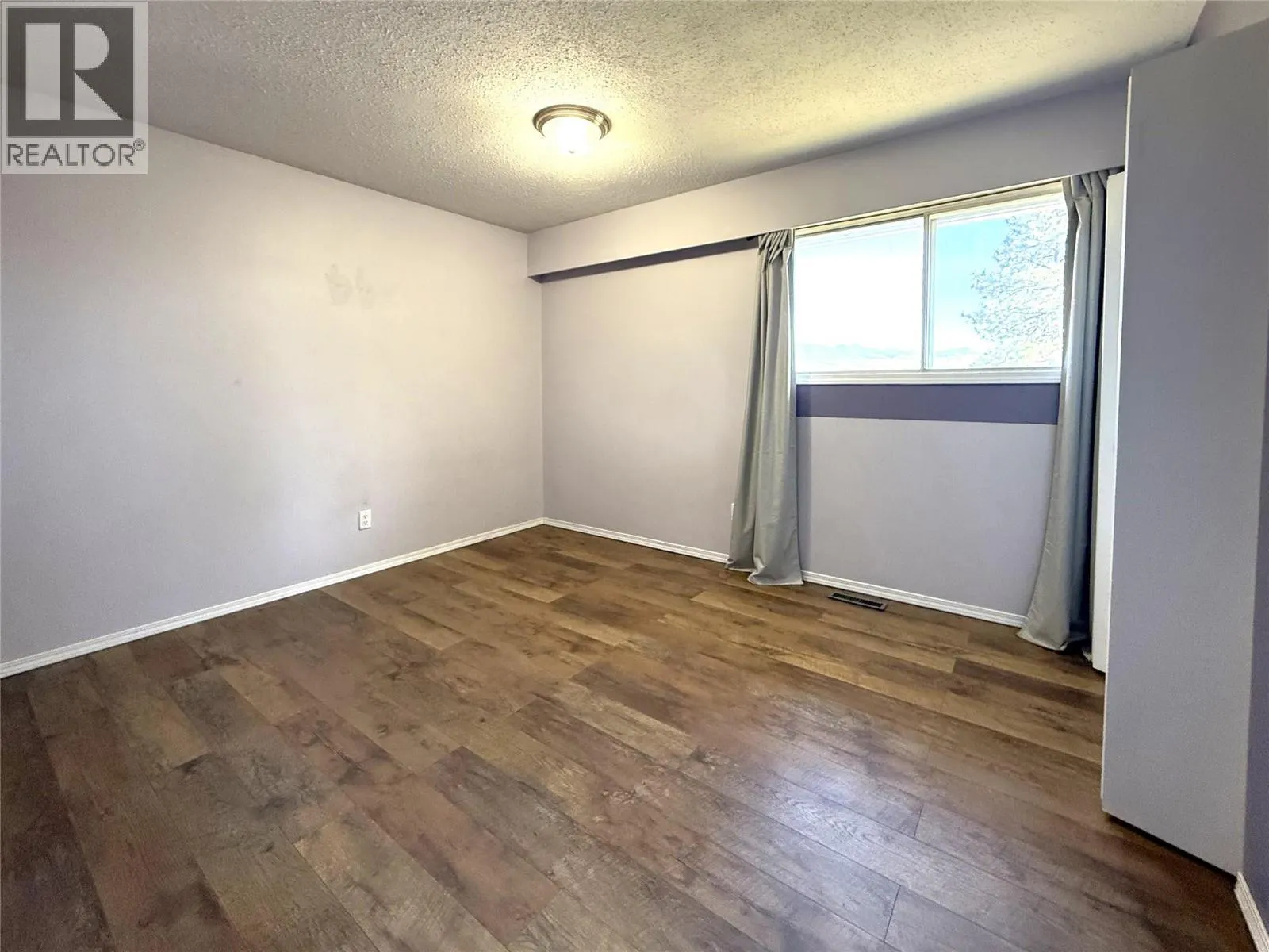 5400 RONDE Lane