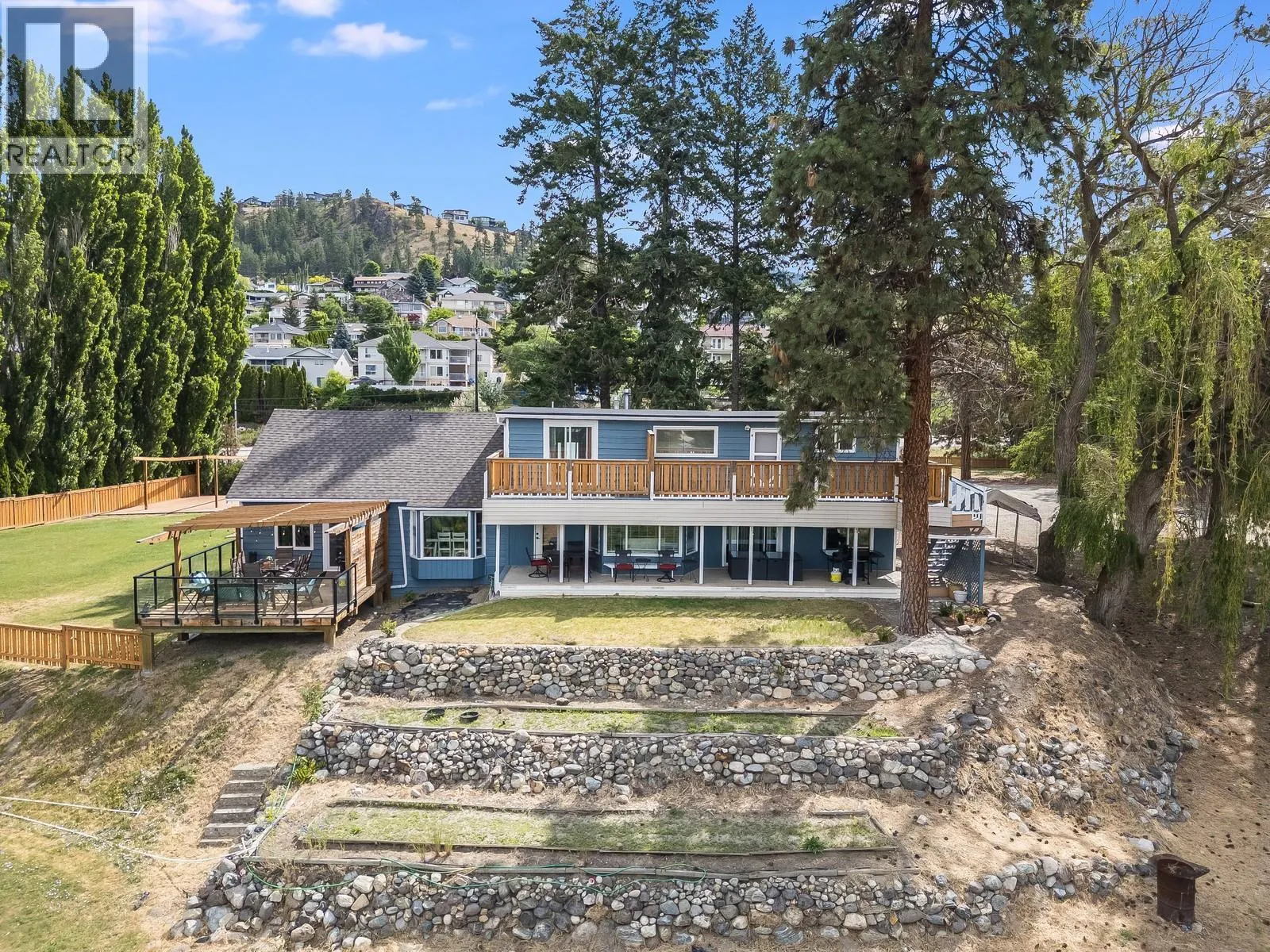 1293 Highway 33 E