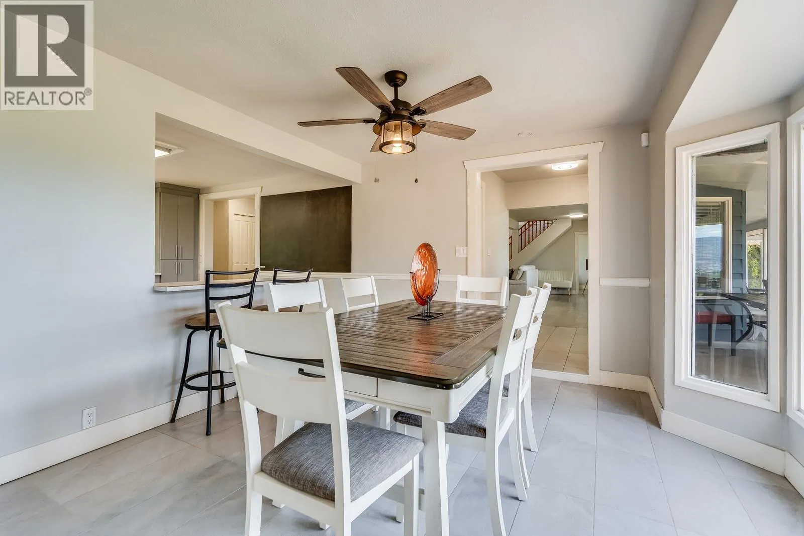 1293 Highway 33 E