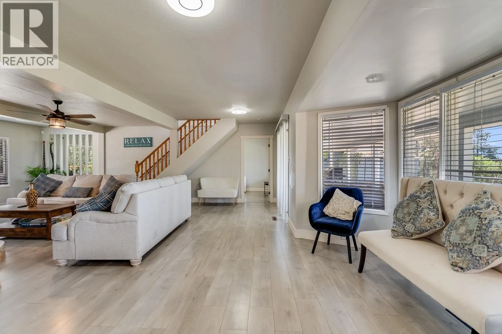 1293 Highway 33 E