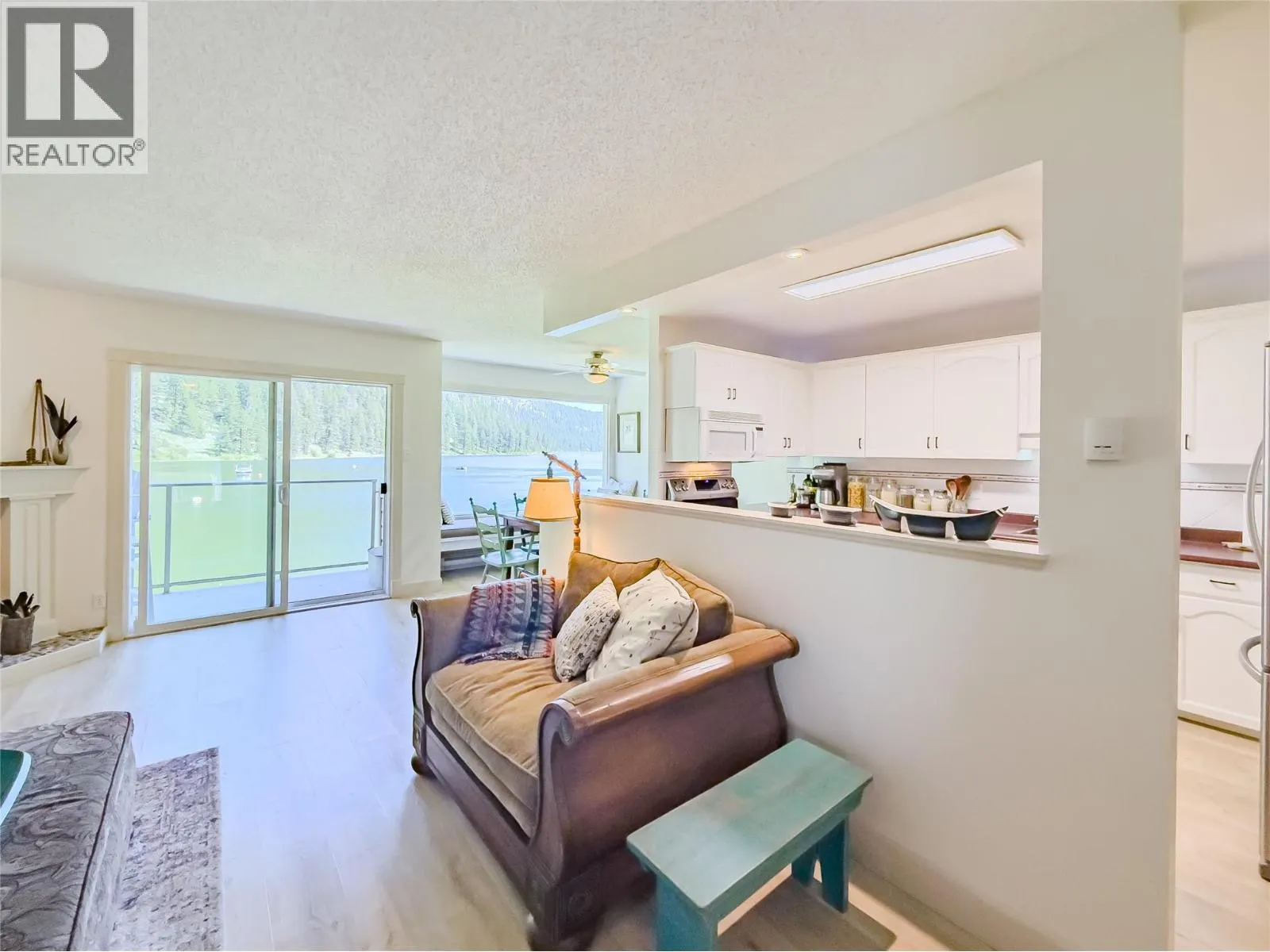 1801 Paul Lake Road Unit# 4