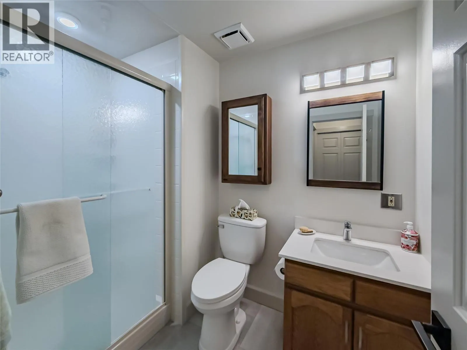 1801 Paul Lake Road Unit# 4