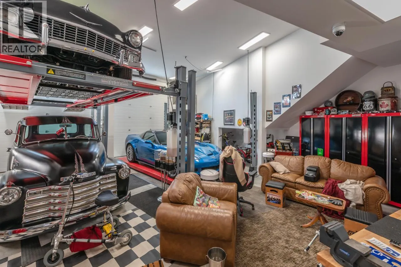88 Lakeshore Drive