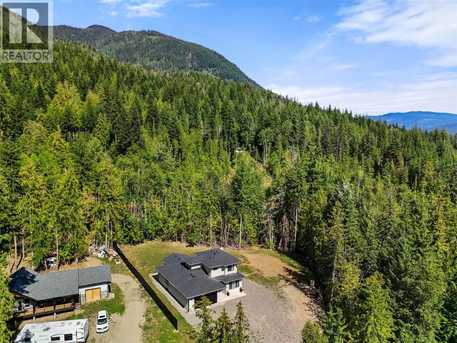 7670 Mountain Drive