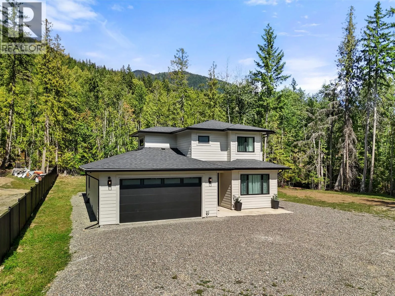 7670 Mountain Drive