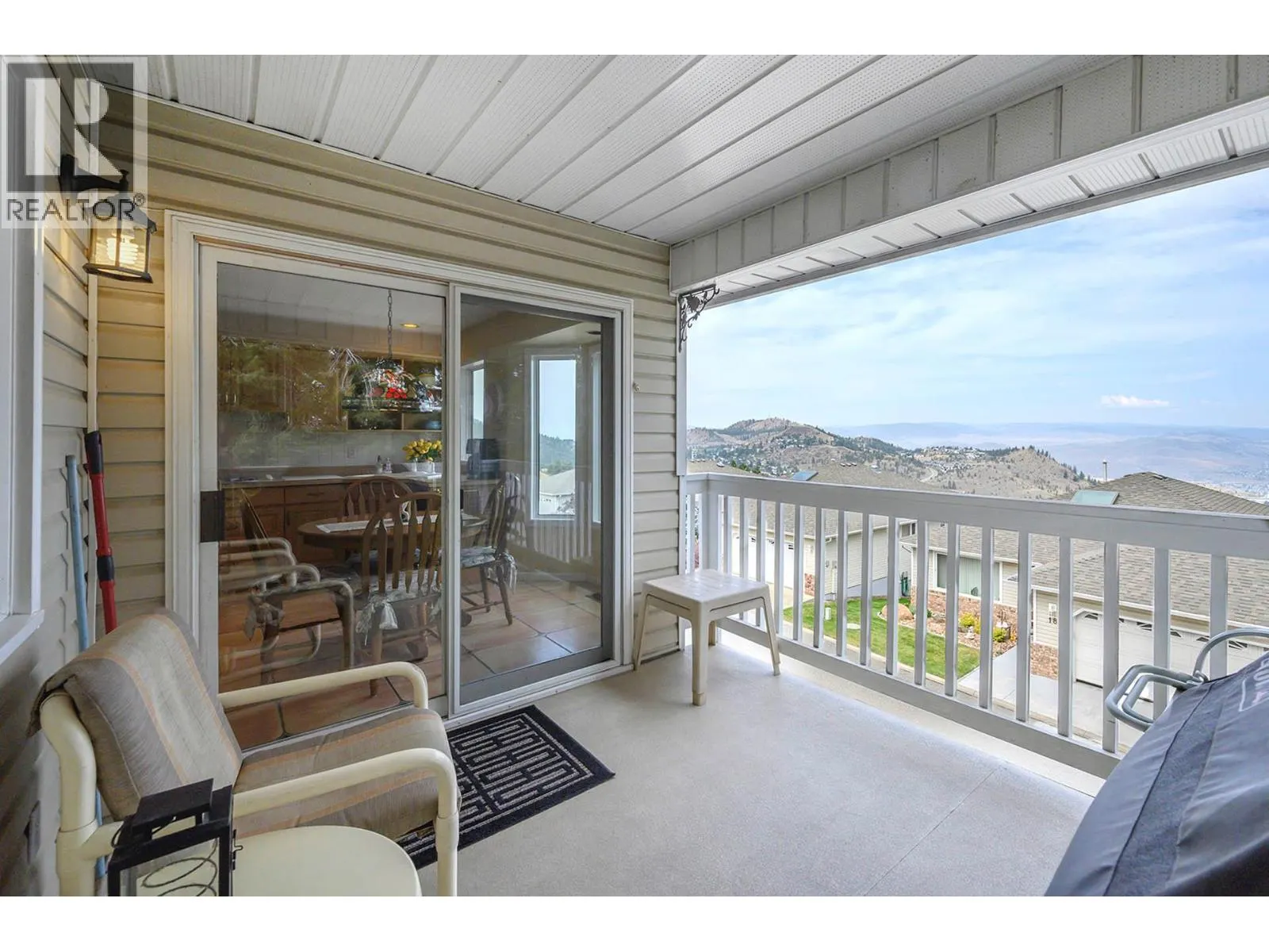 2030 VAN HORNE Drive Unit# 26