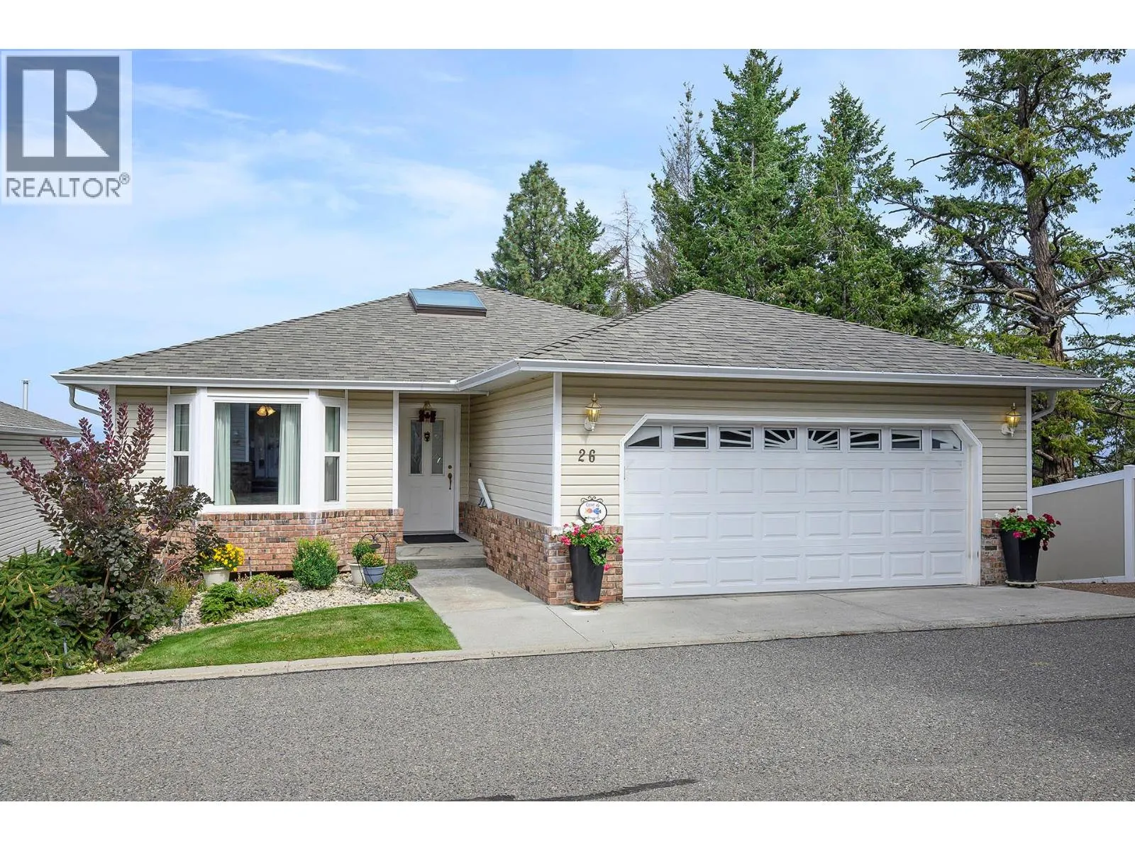 2030 VAN HORNE Drive Unit# 26
