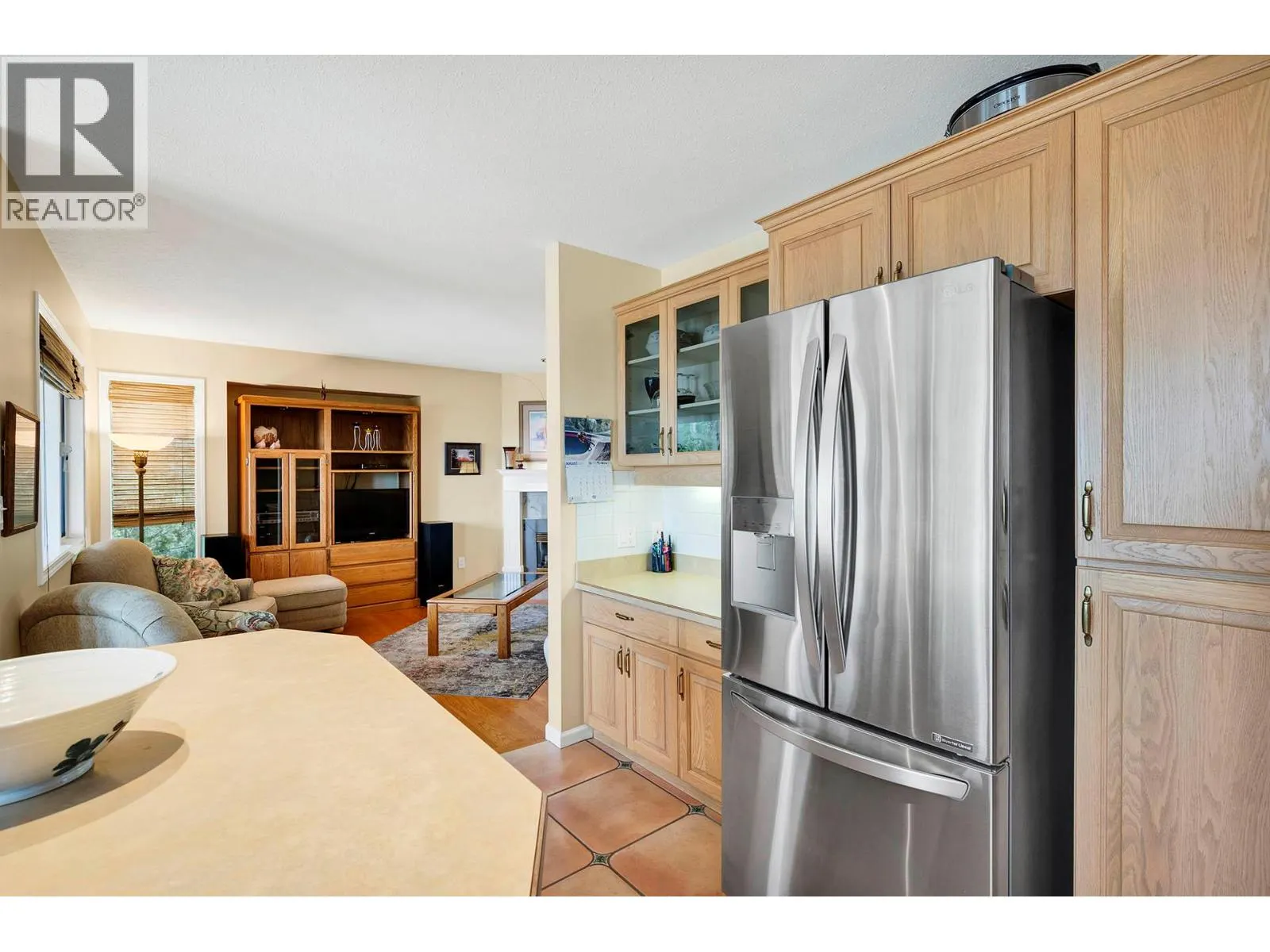 2030 VAN HORNE Drive Unit# 26
