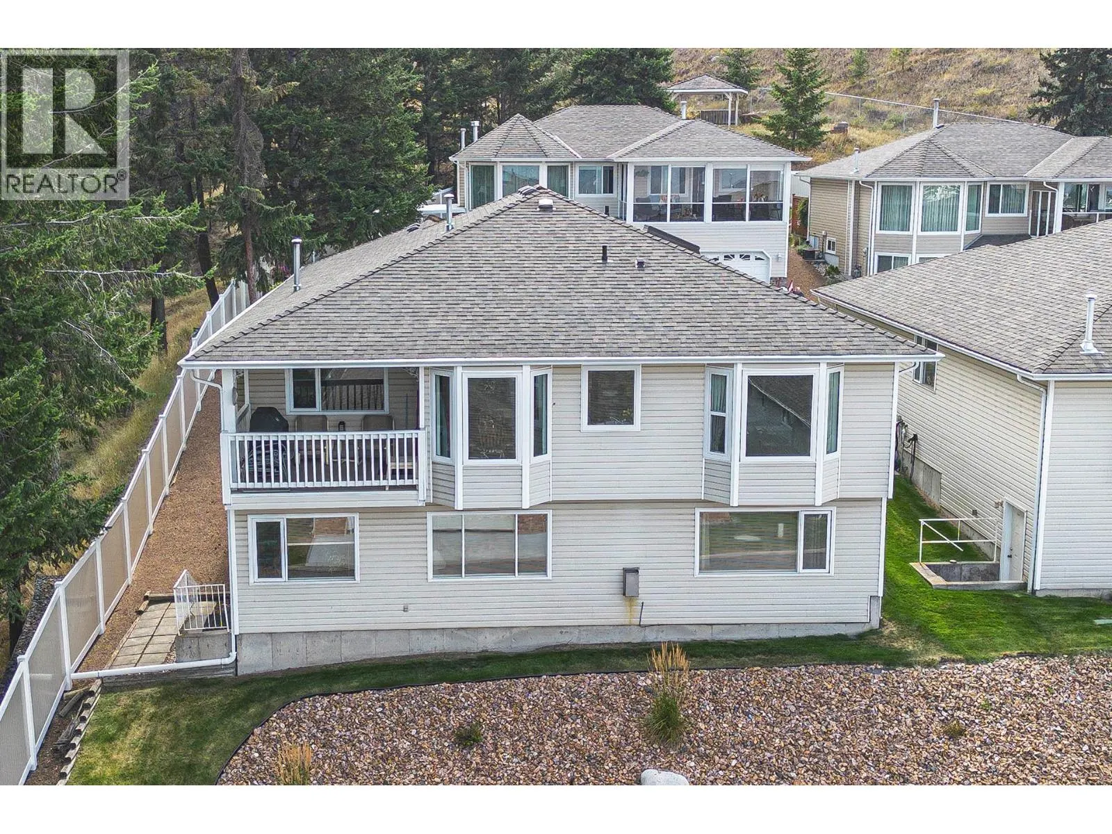 2030 VAN HORNE Drive Unit# 26