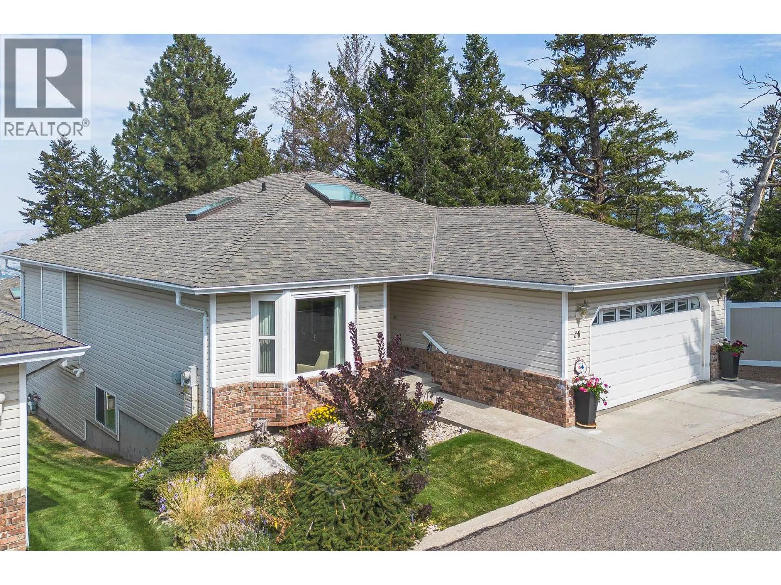 2030 VAN HORNE Drive Unit# 26