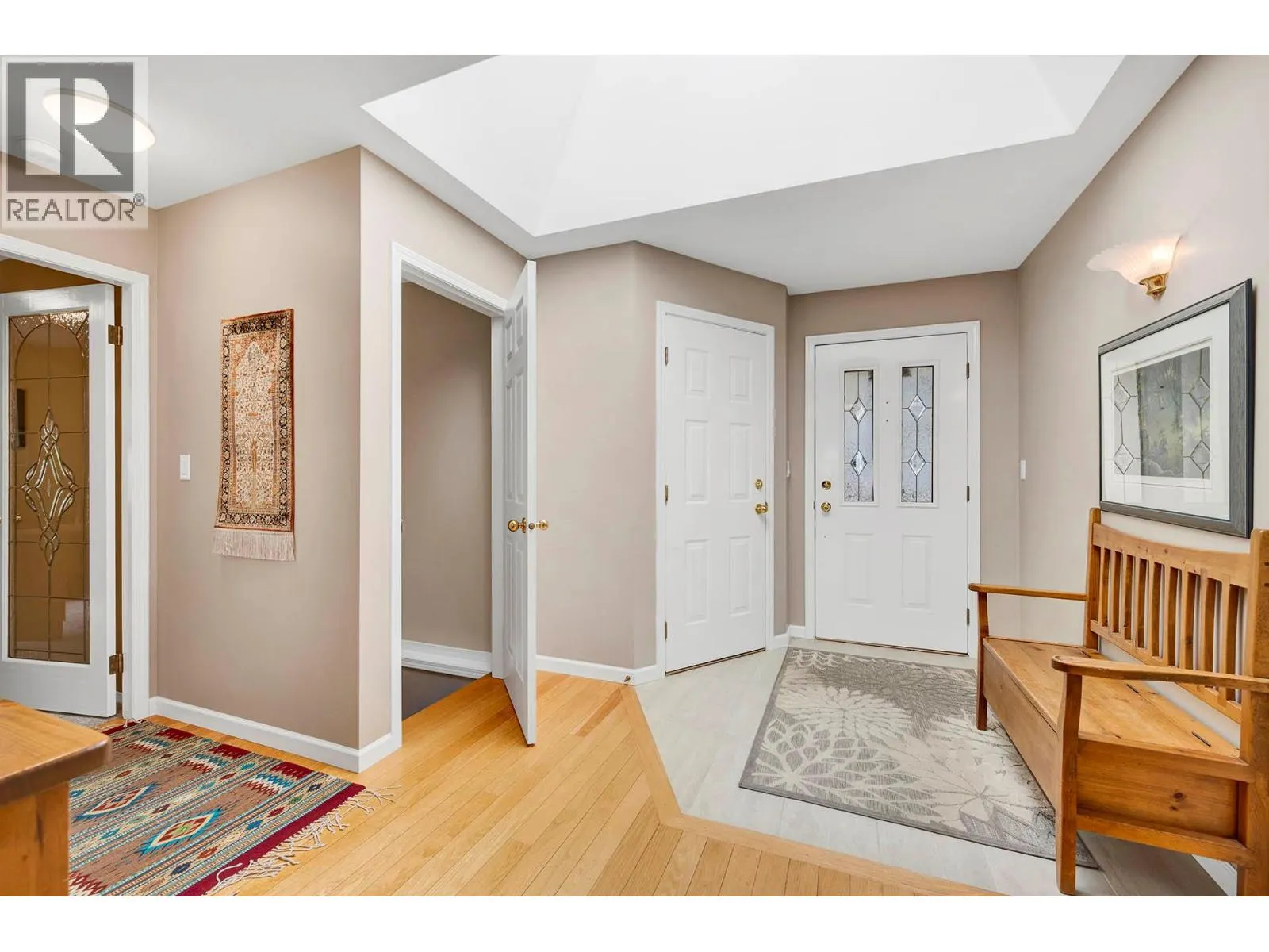 2030 VAN HORNE Drive Unit# 26