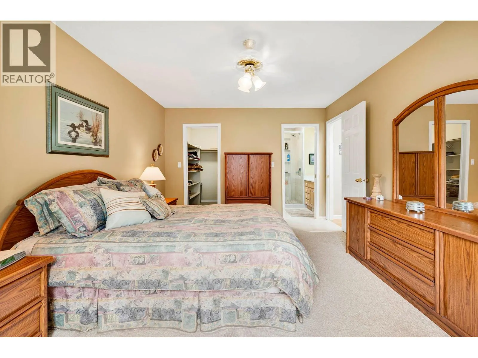 2030 VAN HORNE Drive Unit# 26