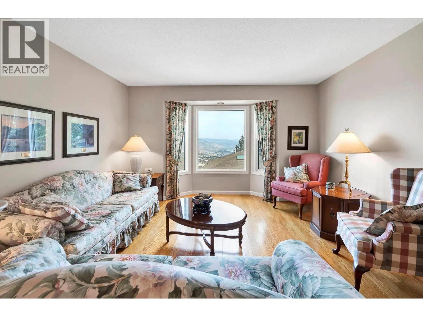 2030 VAN HORNE Drive Unit# 26