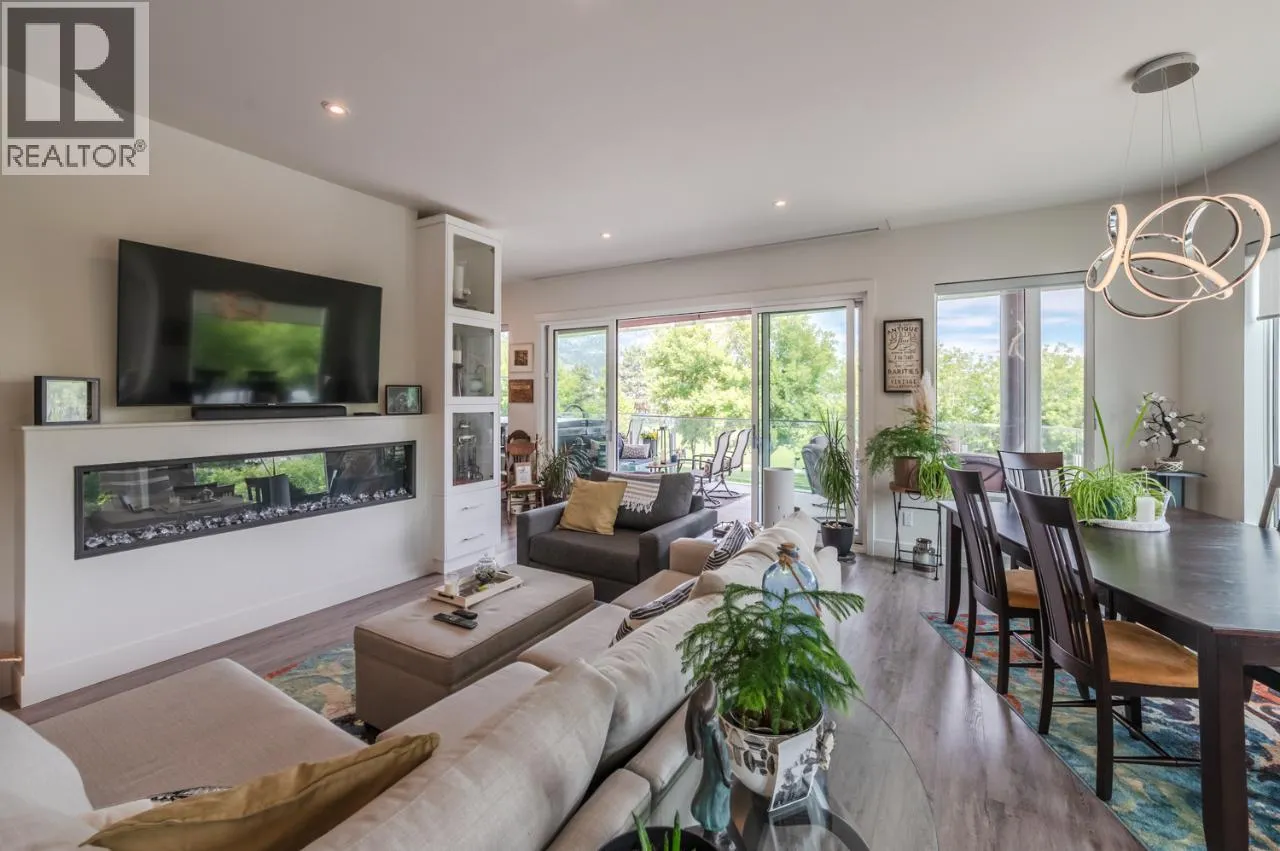 88 Lakeshore Drive