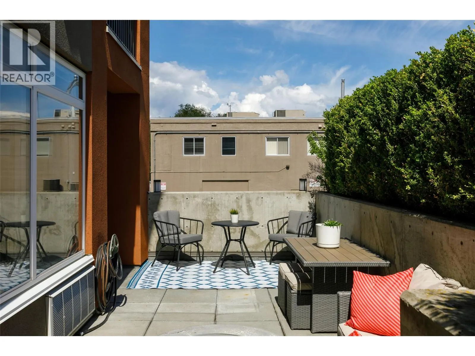 1550 Dickson Avenue Unit# 110
