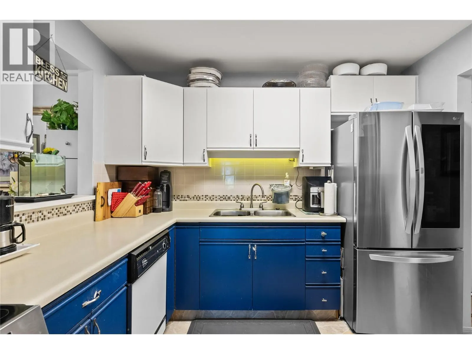 1045 Sutherland Avenue Unit# 145