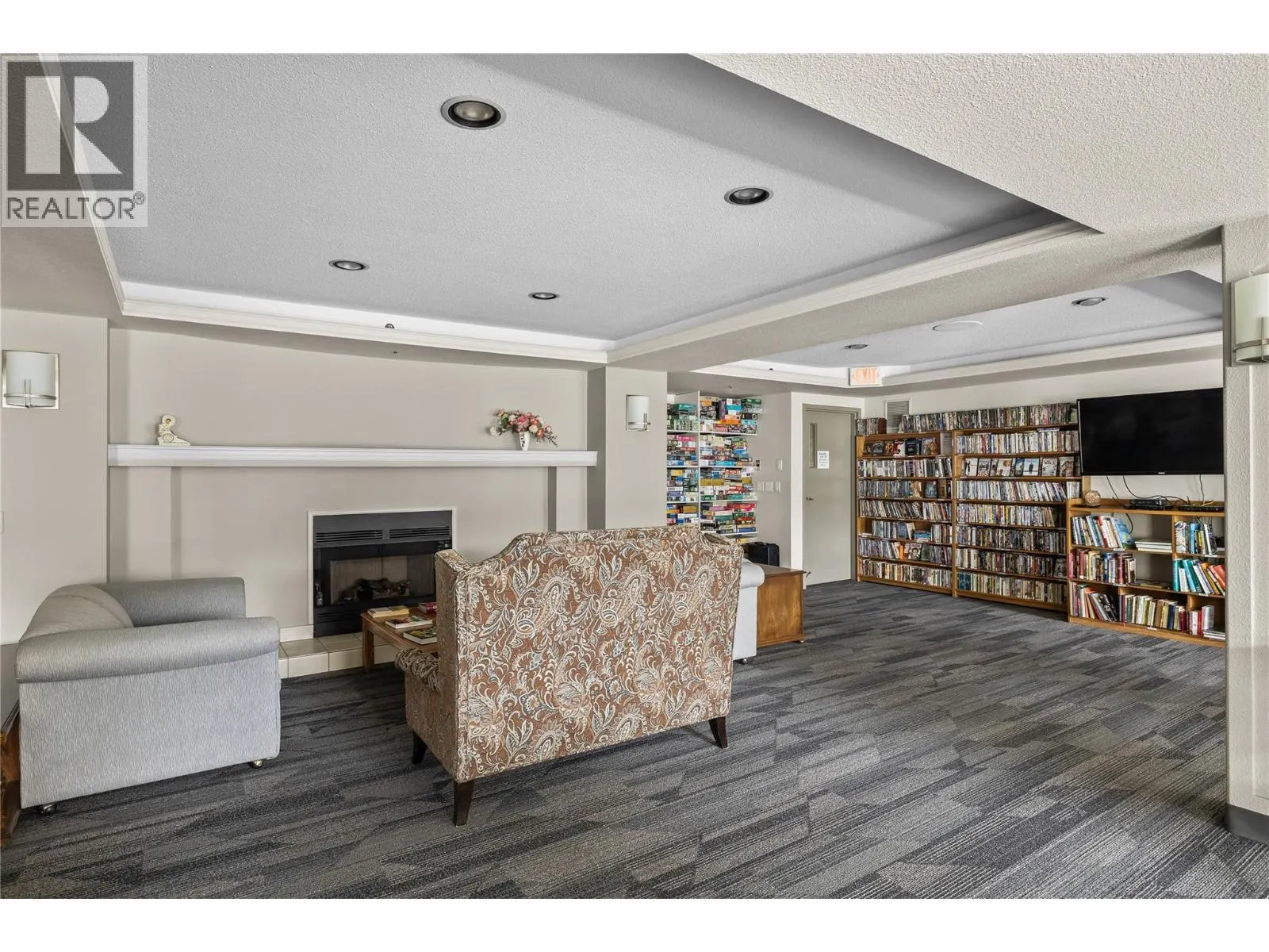 1045 Sutherland Avenue Unit# 145