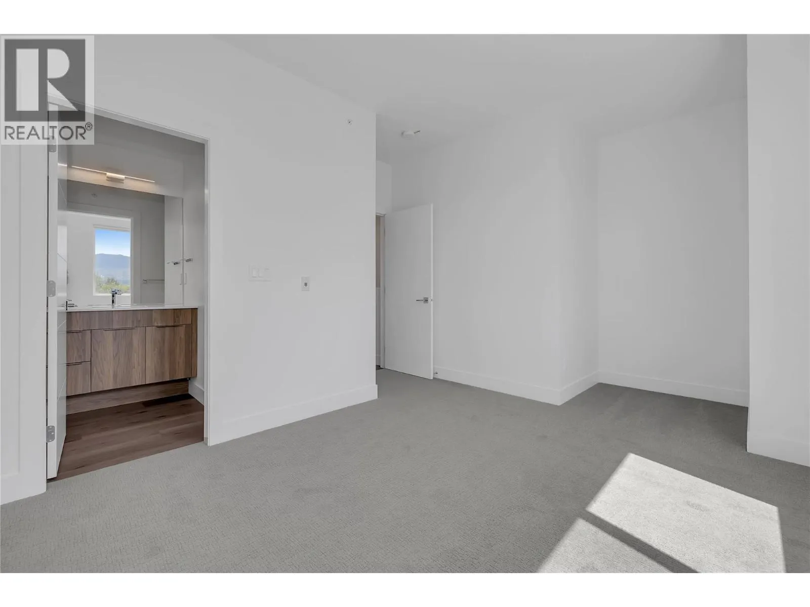 3642 Mission Springs Drive Unit# 102C