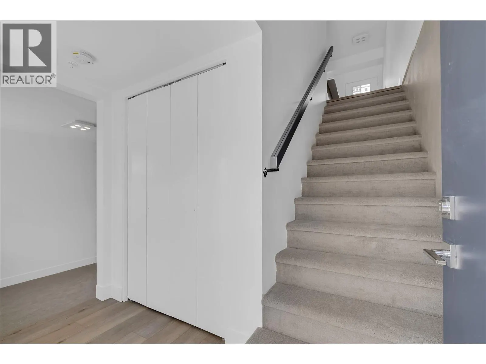 3642 Mission Springs Drive Unit# 102C