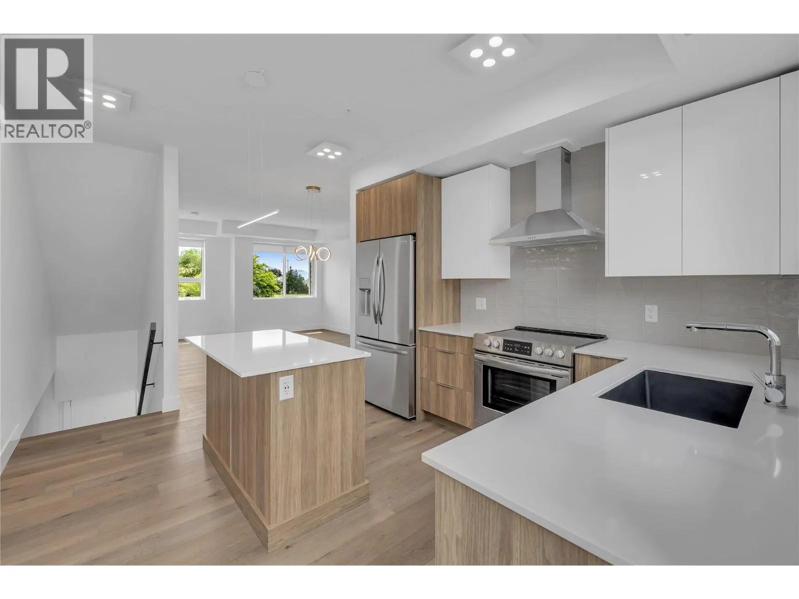 3642 Mission Springs Drive Unit# 102C