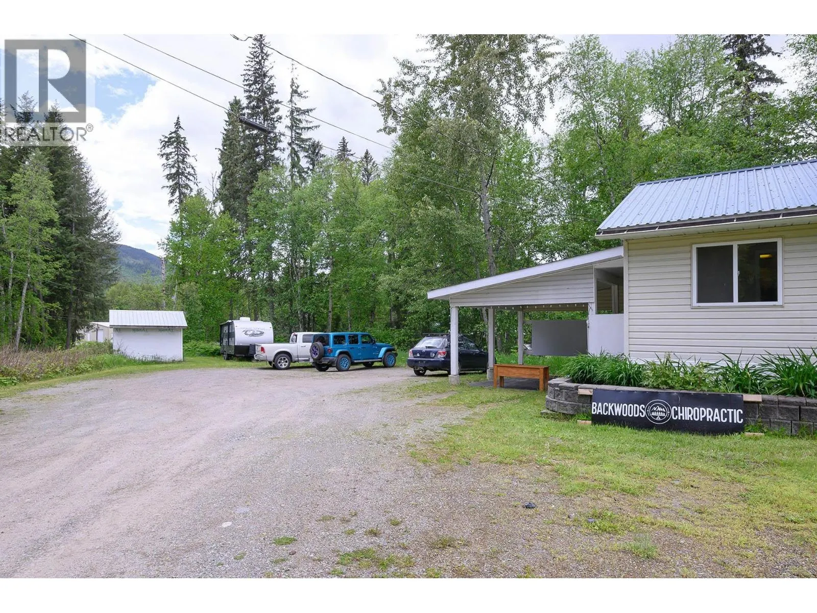 32E OLD N THOMPSON  E Highway