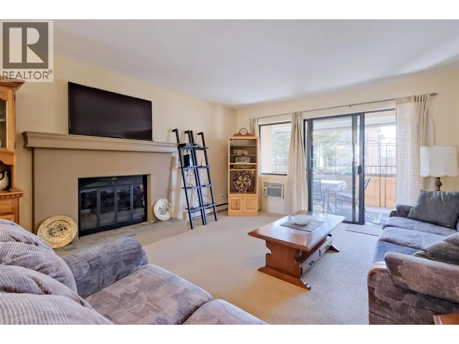 740 WINNIPEG Street Unit# 205