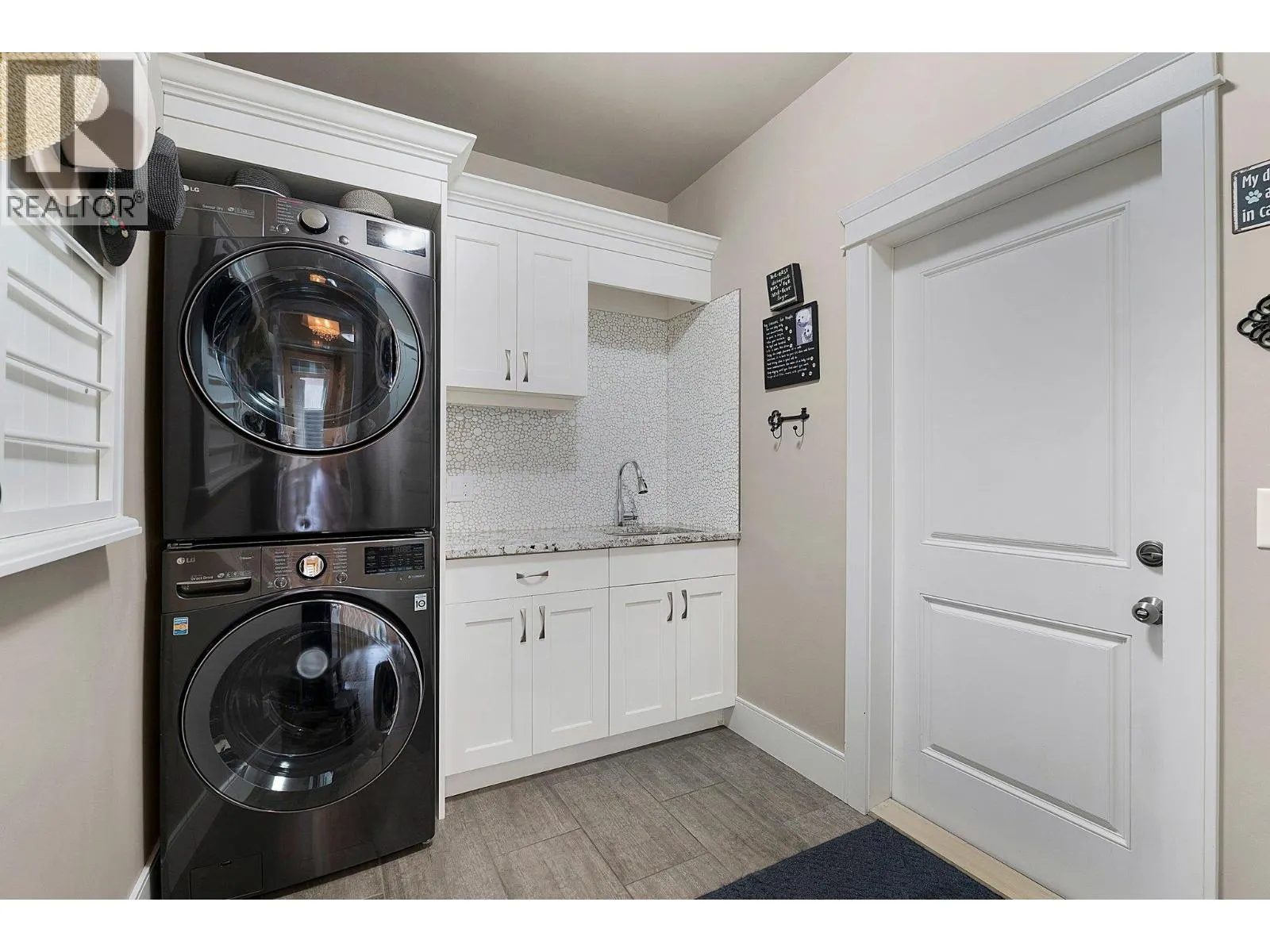 4149 Gallaghers Fairway S