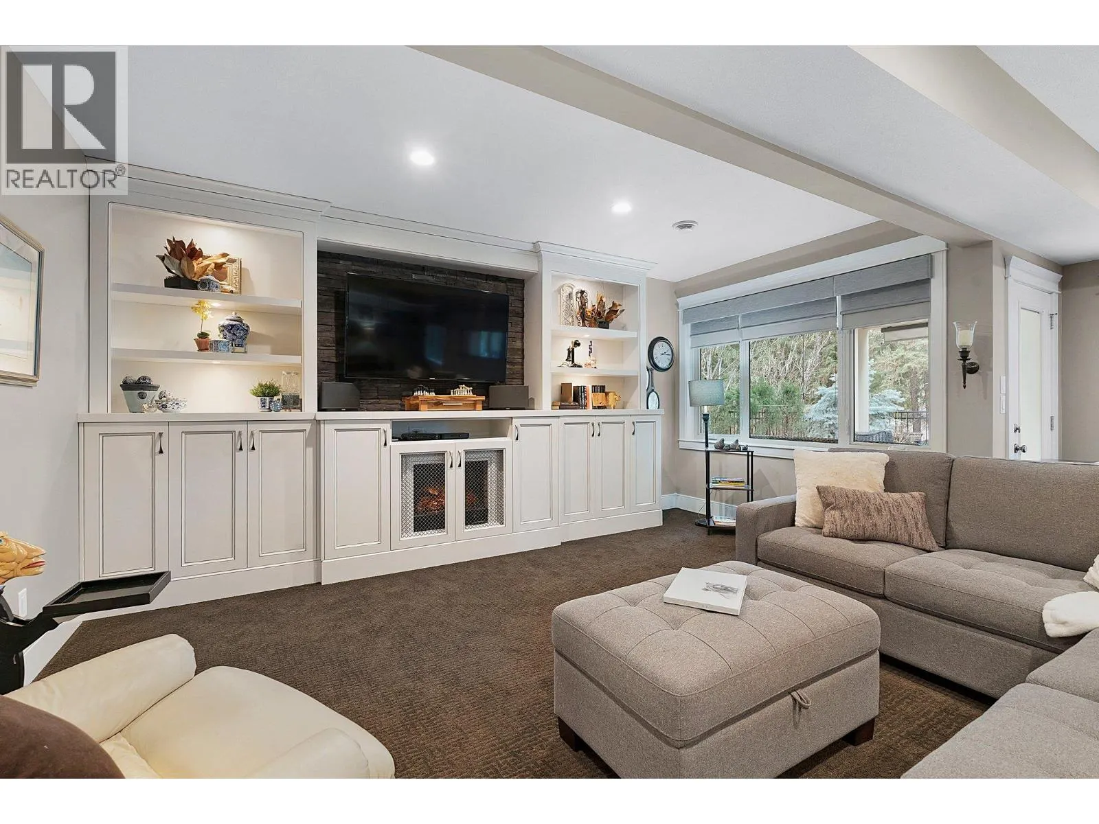 4149 Gallaghers Fairway S