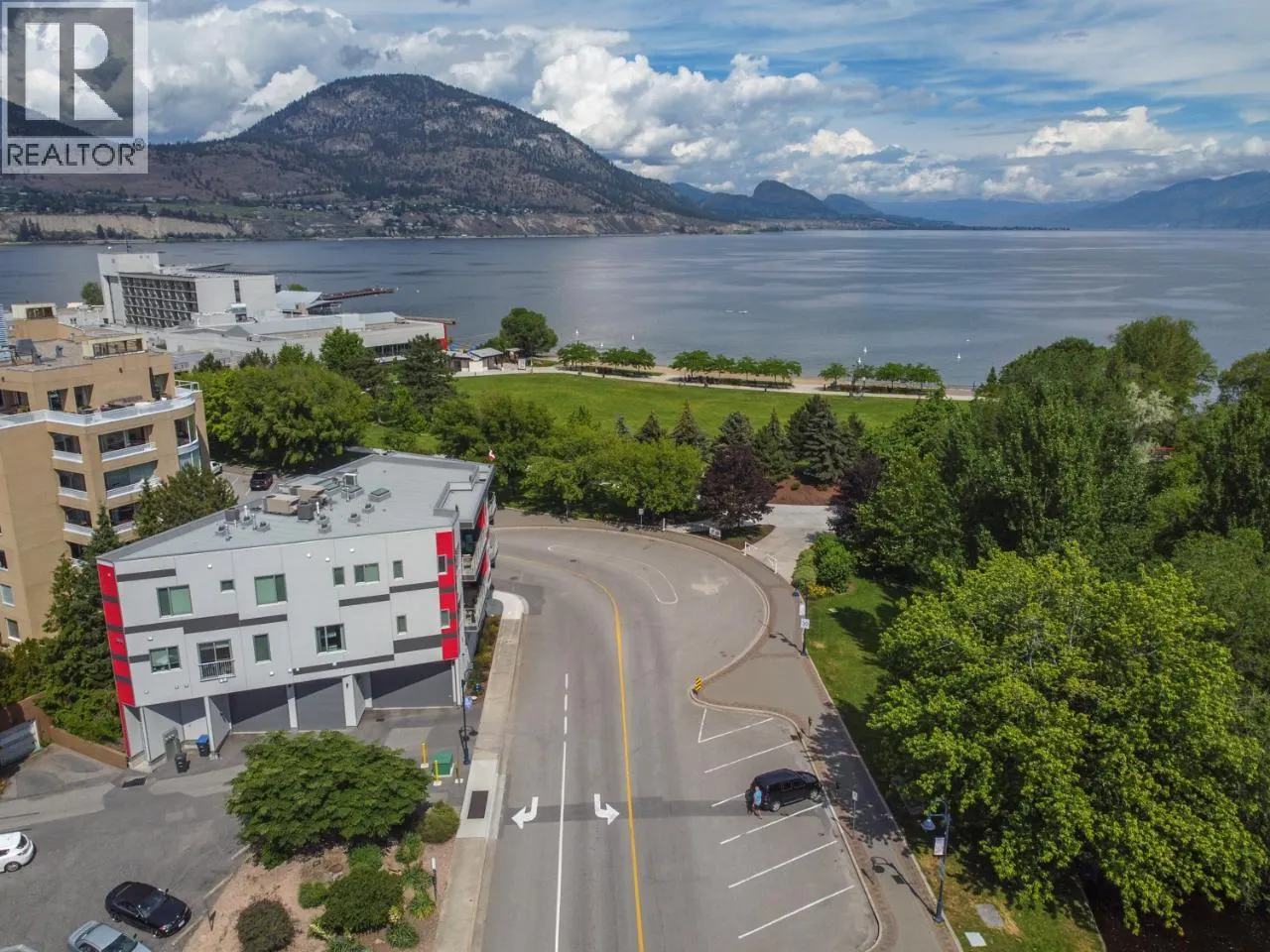 88 Lakeshore Drive Unit# 301