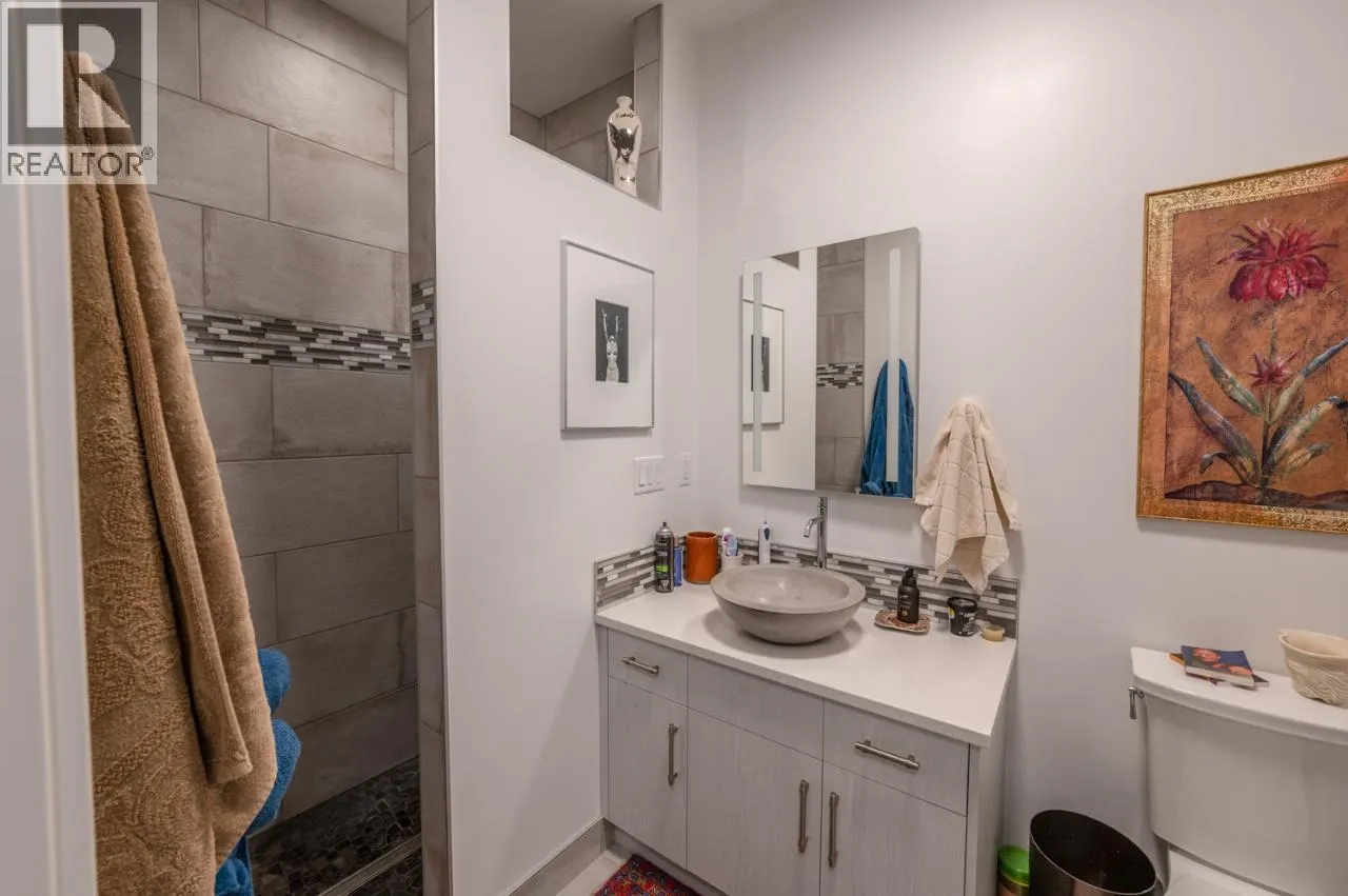 88 Lakeshore Drive Unit# 301