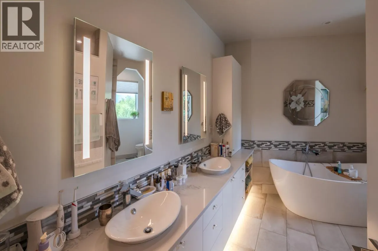 88 Lakeshore Drive Unit# 301