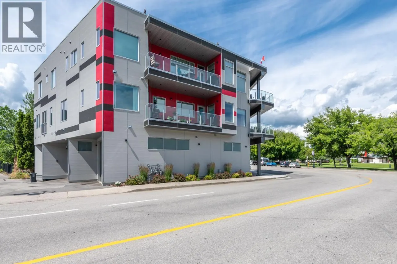 88 Lakeshore Drive Unit# 301