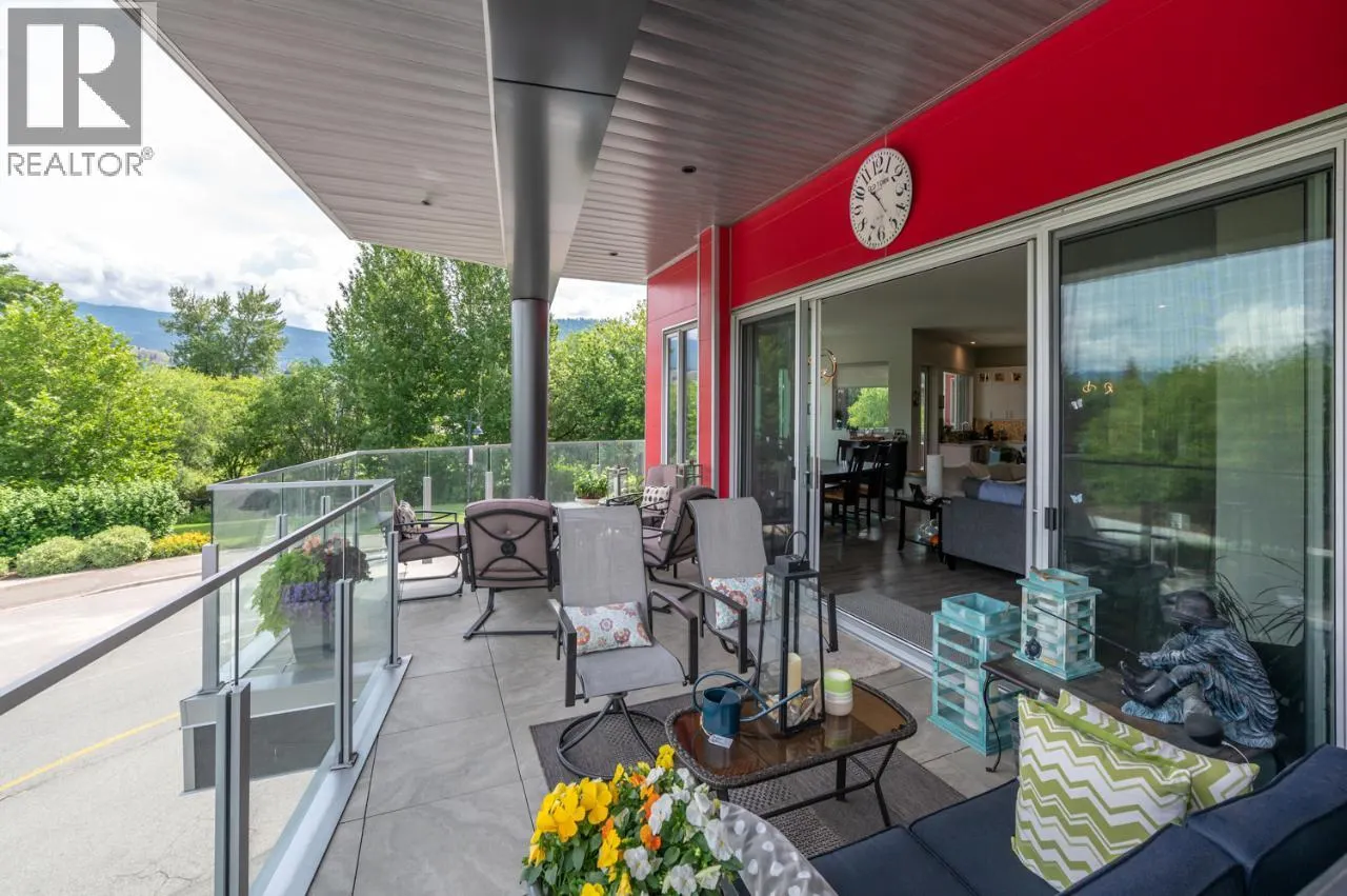 88 Lakeshore Drive Unit# 301