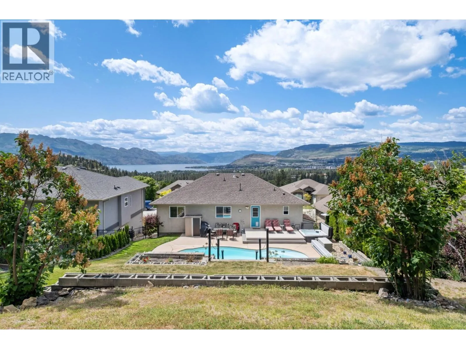 1682 Vineyard Drive