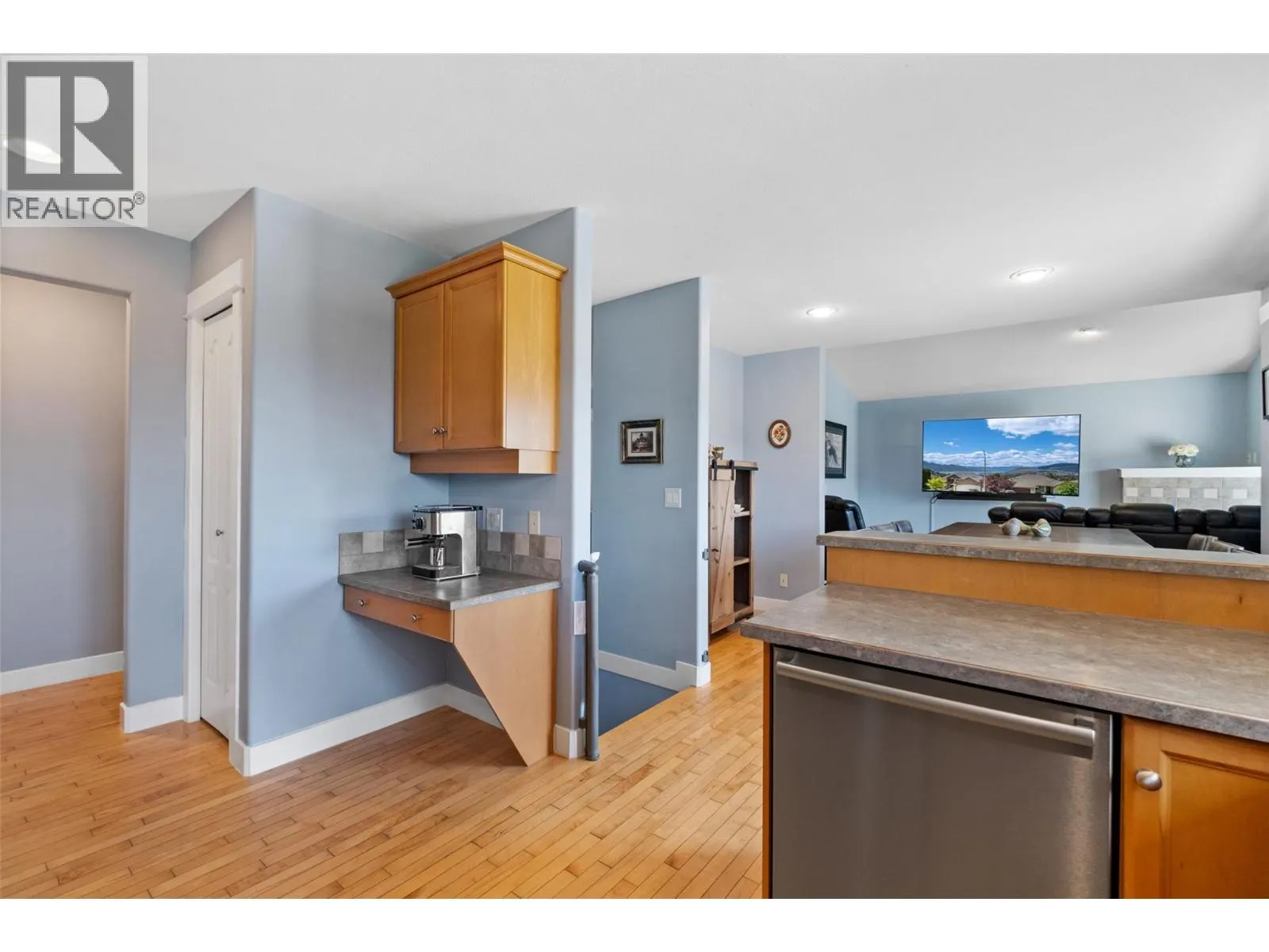 1682 Vineyard Drive