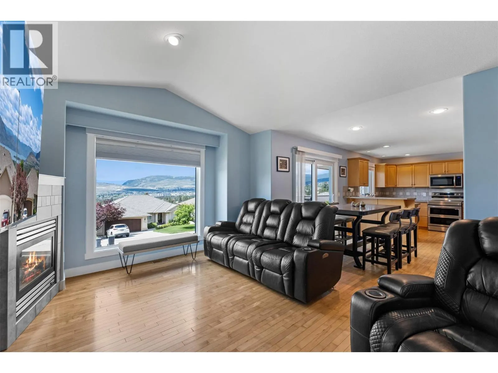 1682 Vineyard Drive