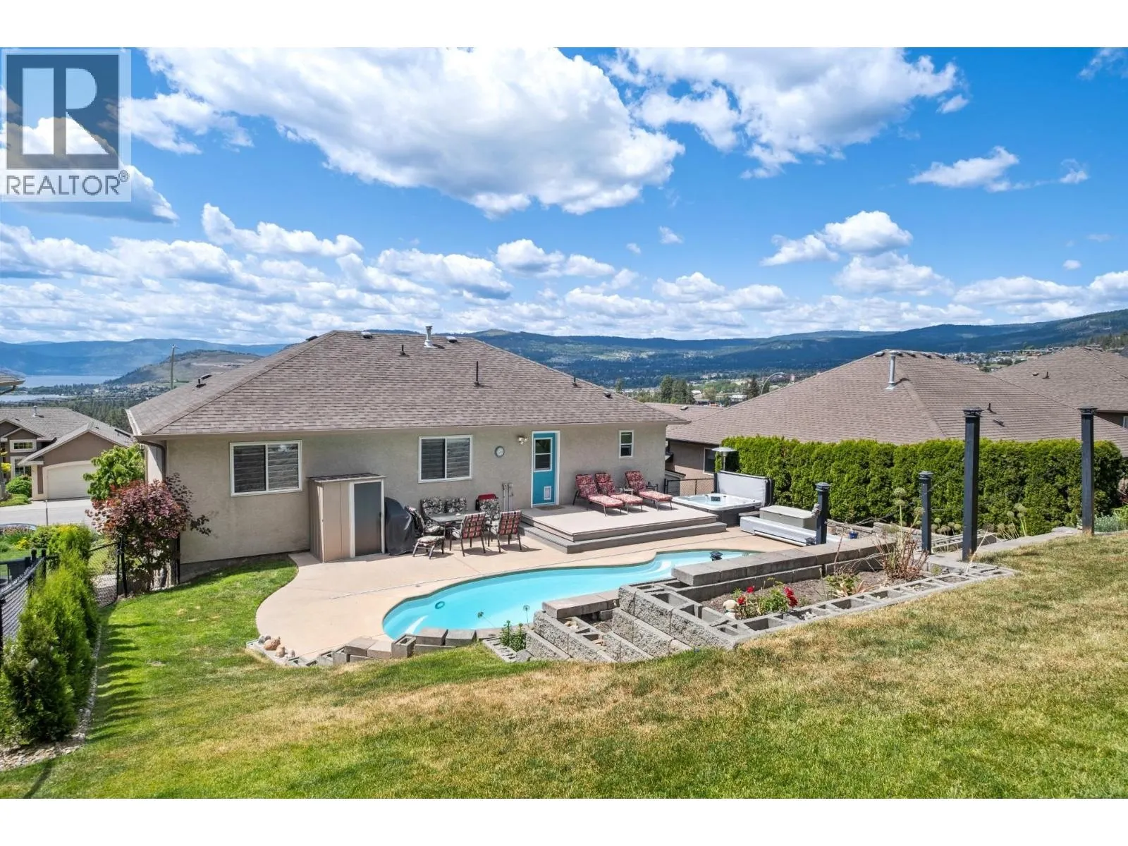 1682 Vineyard Drive