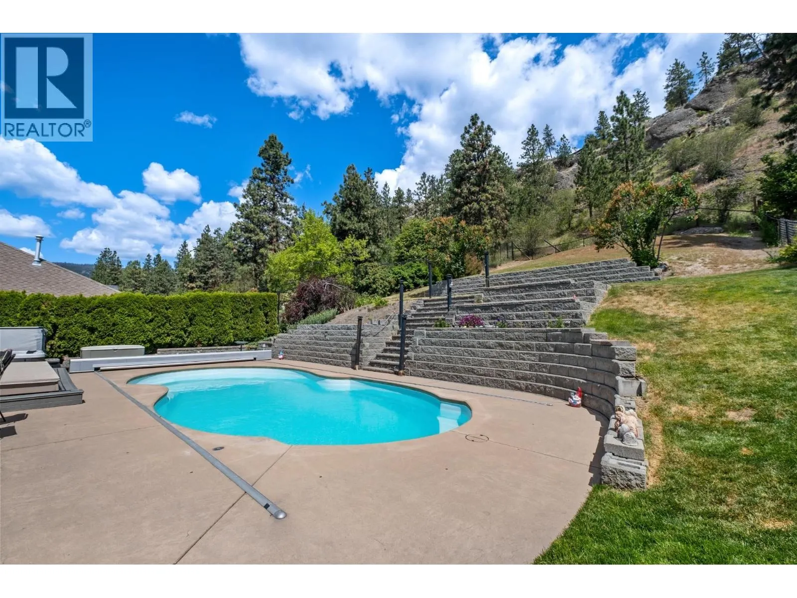 1682 Vineyard Drive