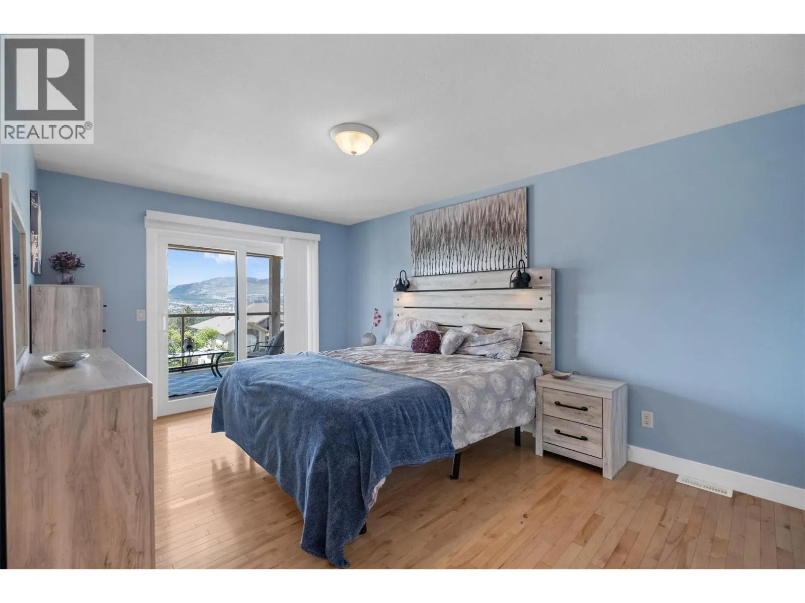 1682 Vineyard Drive
