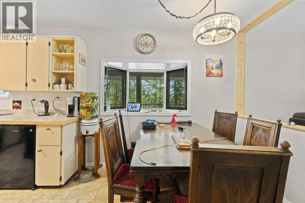 857 GRANDVIEW BENCH Road