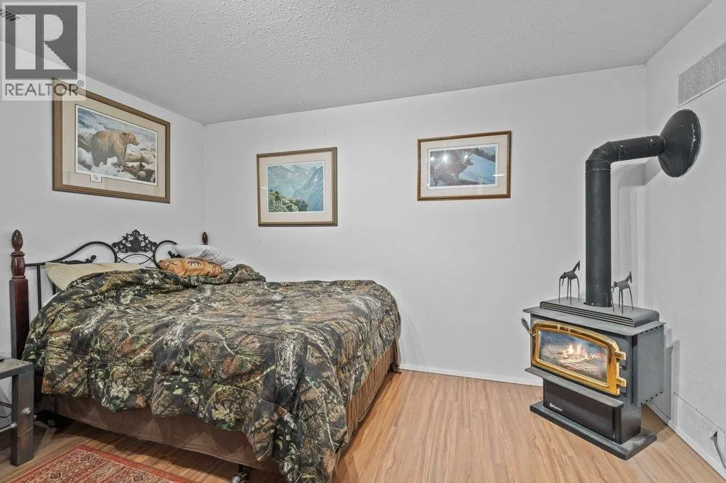 857 GRANDVIEW BENCH Road