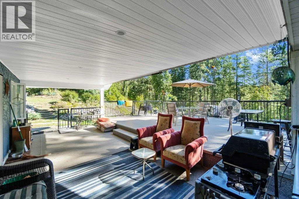 857 GRANDVIEW BENCH Road