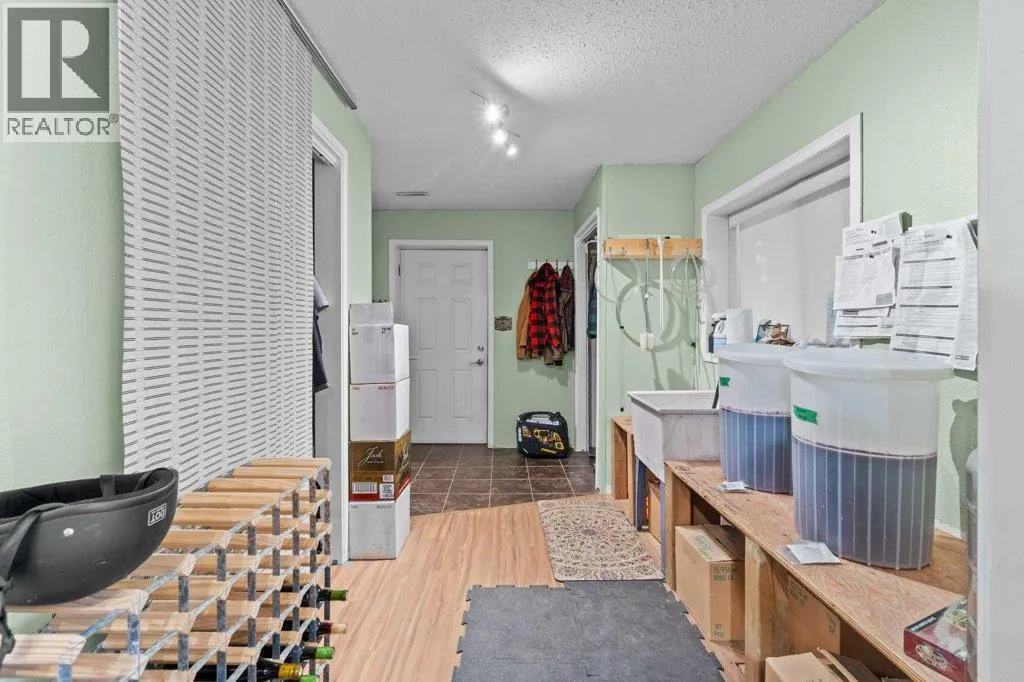 857 GRANDVIEW BENCH Road