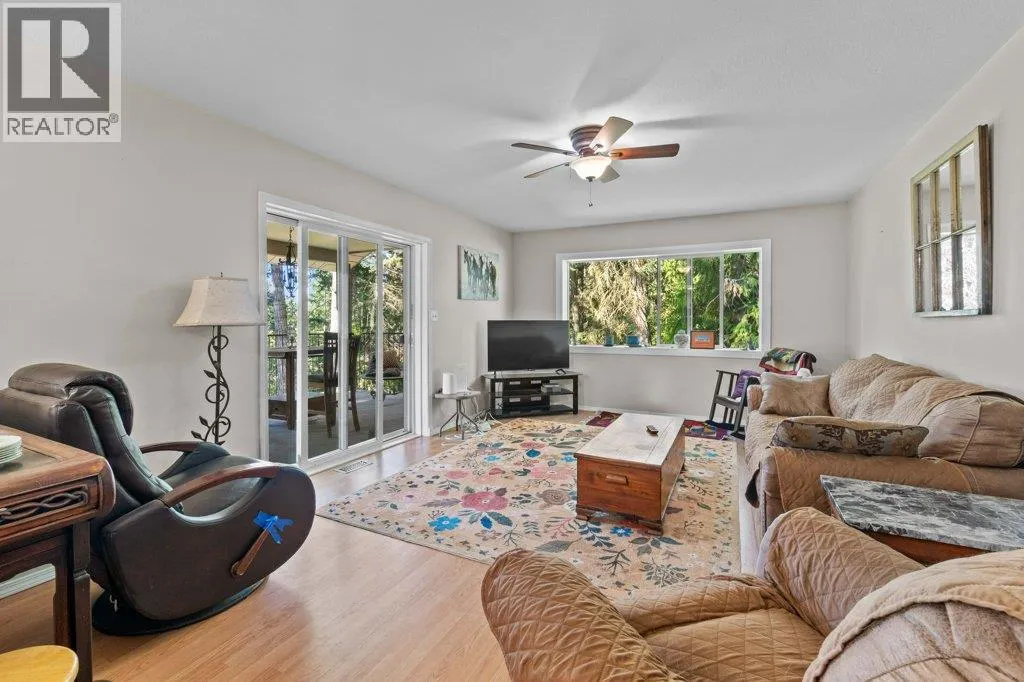 857 GRANDVIEW BENCH Road
